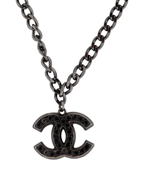 chanel cc necklace black